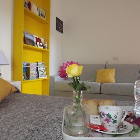 אולביה Flamingo Guest House- Rooms מראה חיצוני תמונה