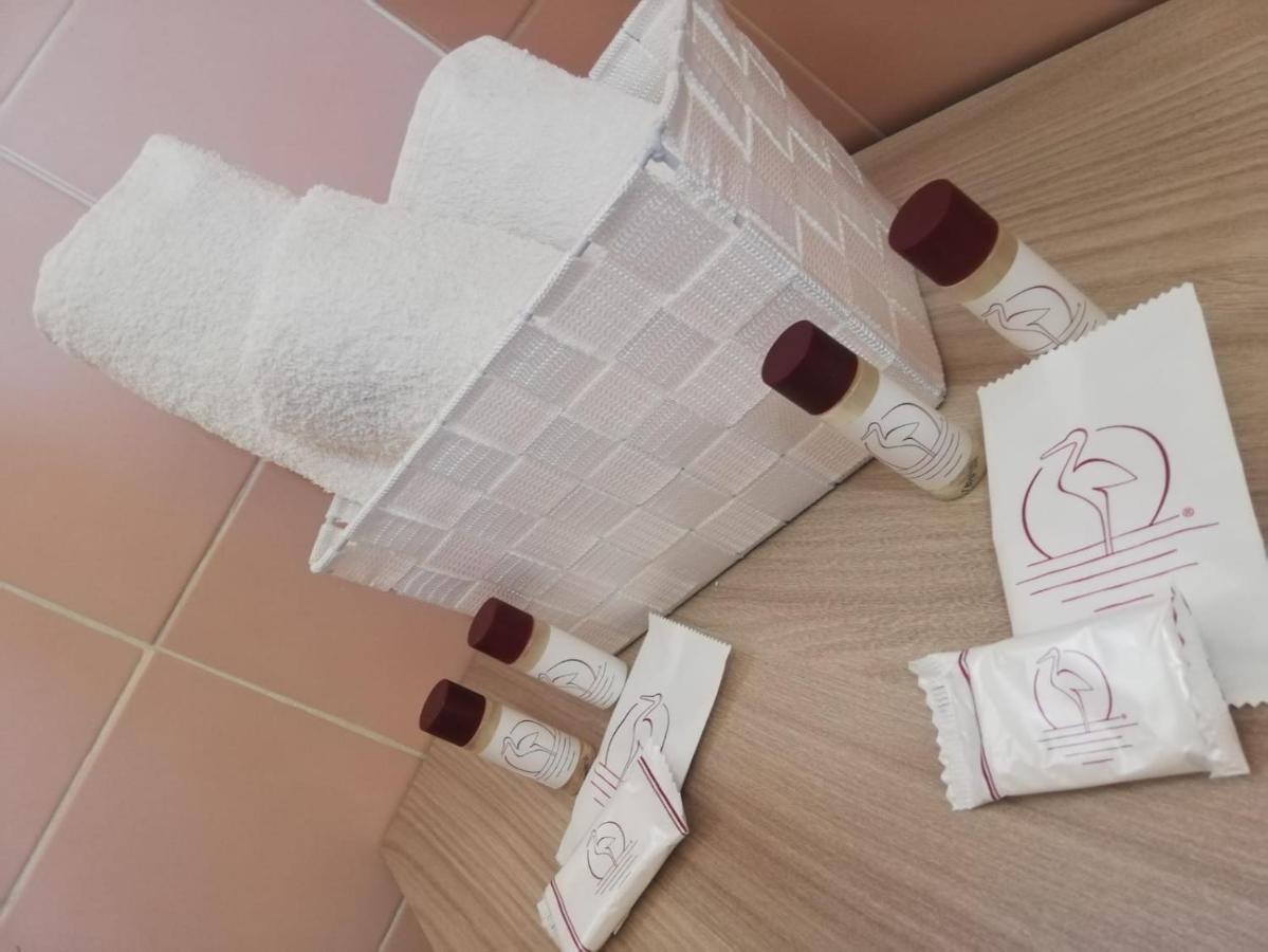 אולביה Flamingo Guest House- Rooms מראה חיצוני תמונה