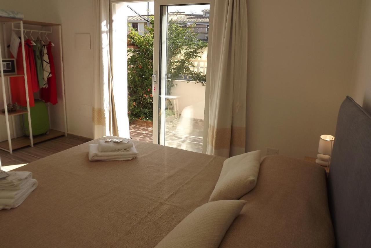 אולביה Flamingo Guest House- Rooms מראה חיצוני תמונה